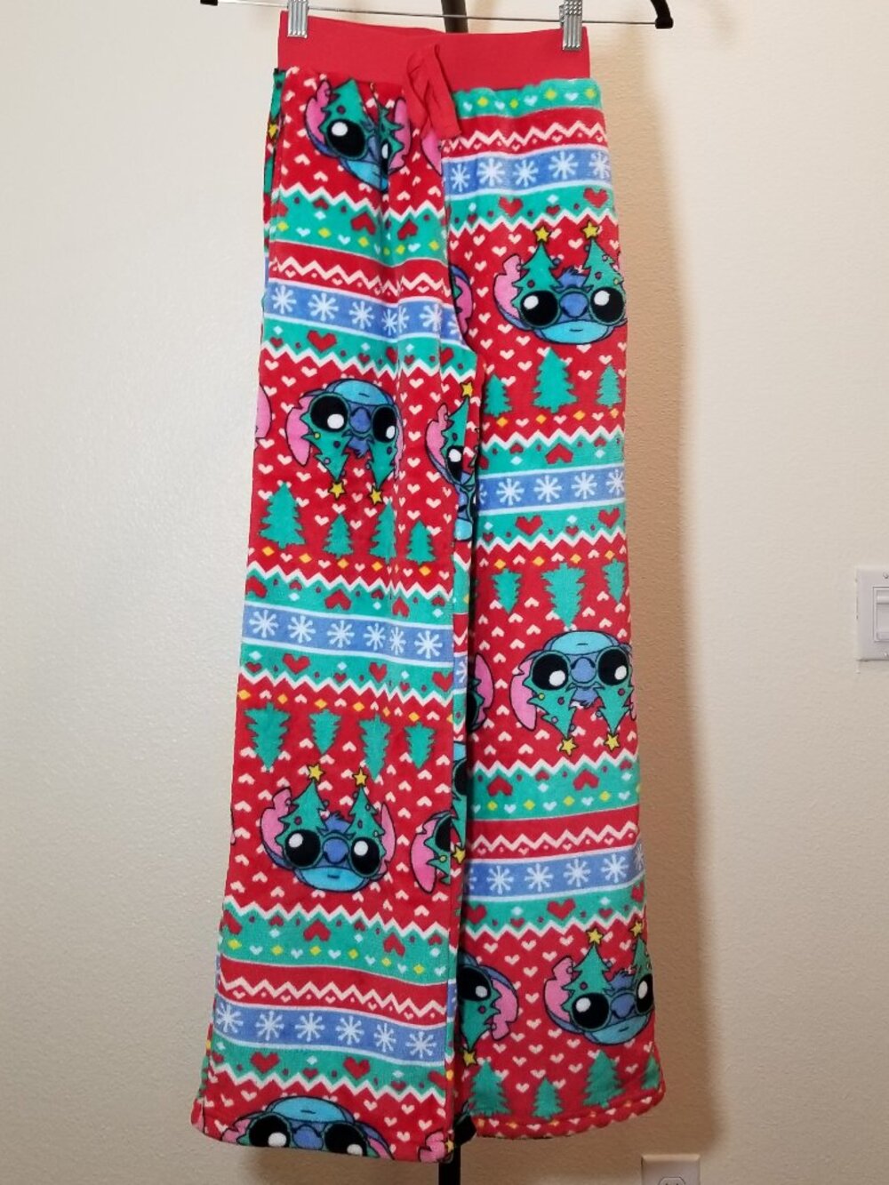 Disney Womens XS Lilo & Stitch Christmas Pajama Pant Sleepwear Comfy Lounge NWOT
